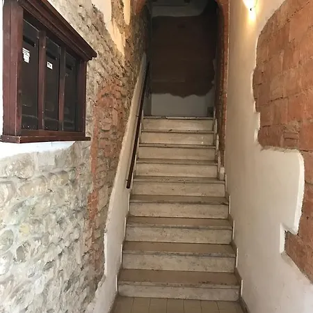 Ostello International Student House